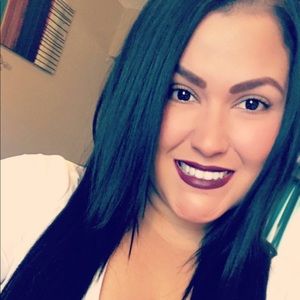 Meet your Posher, Priscilla